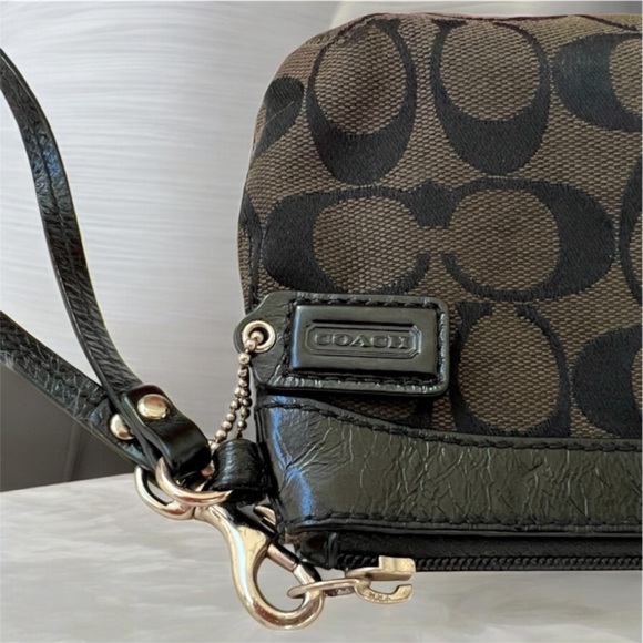 Coach Black Monogram Zippy Wristlet. EUC - Picture 5 of 7